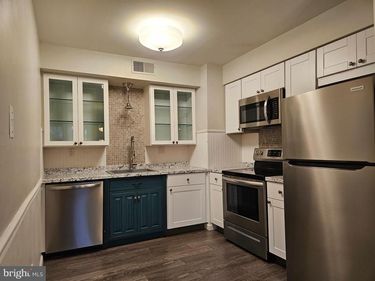 137 LORRAINE AVENUE, Unit 135 A, ORELAND, PA 19075