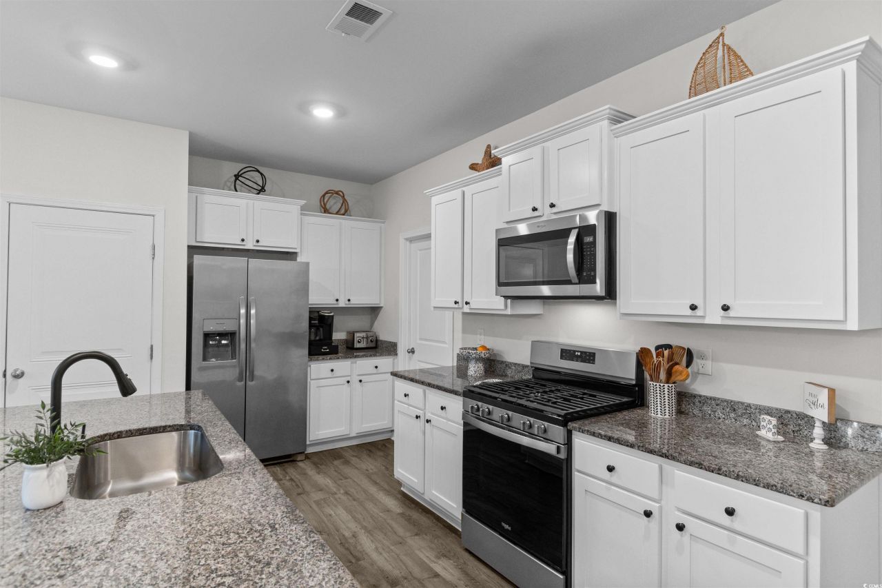 2683 Pegasus Place Photo 4