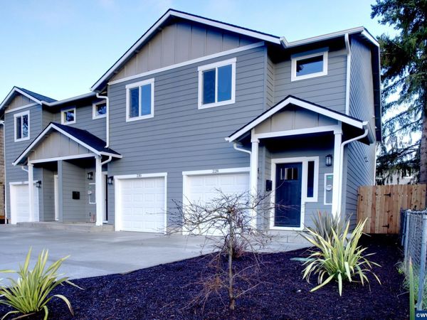 228-230-232 W Clay St, Monmouth, OR 97361
