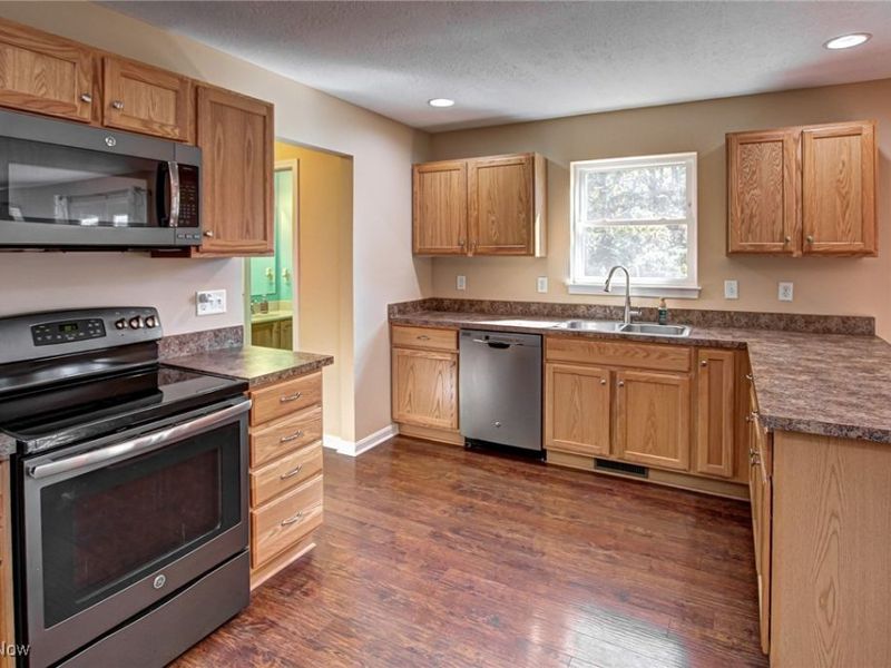 11768 Valley View Road, Northfield, OH 44067 Photo 8
