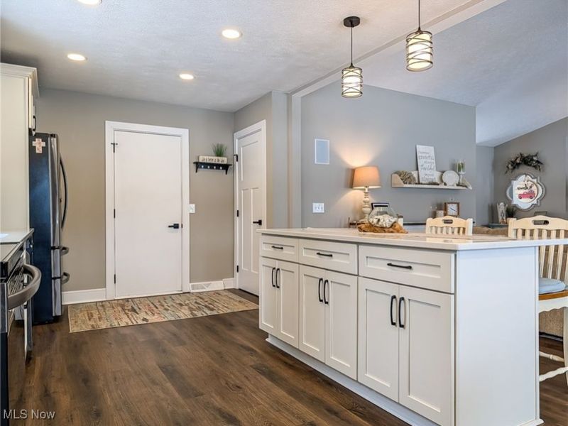 546 E Mohawk Drive, Malvern, OH 44644 Photo 11