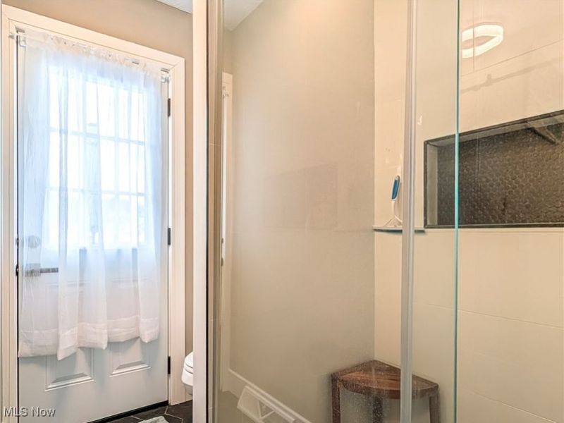 546 E Mohawk Drive, Malvern, OH 44644 Photo 27