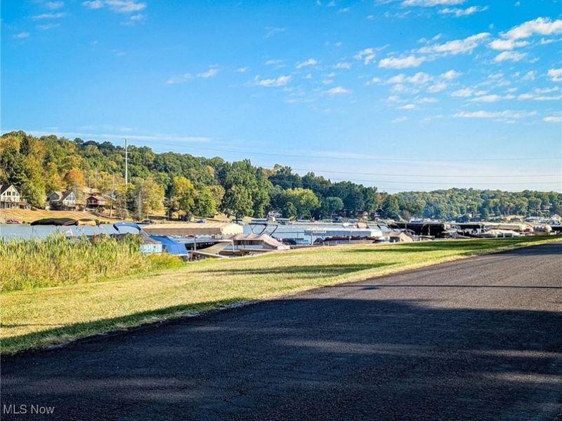 546 E Mohawk Drive, Malvern, OH 44644 Photo 47