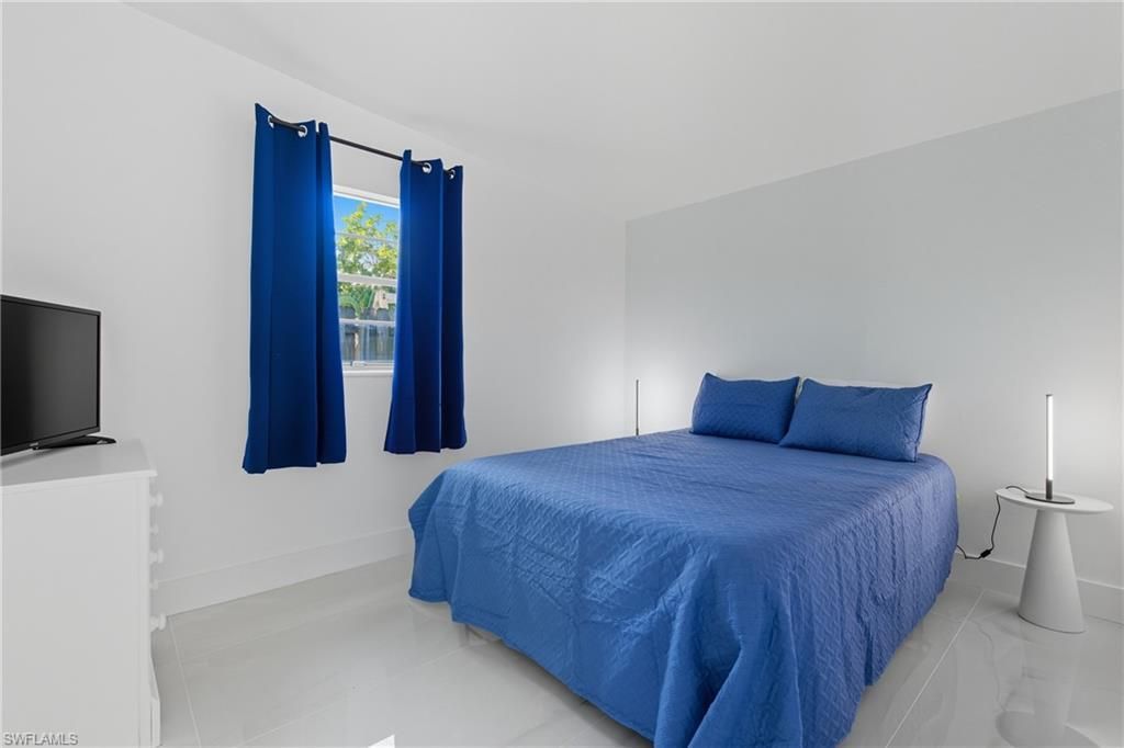 1280 Pine St , Naples, FL 34104 Photo