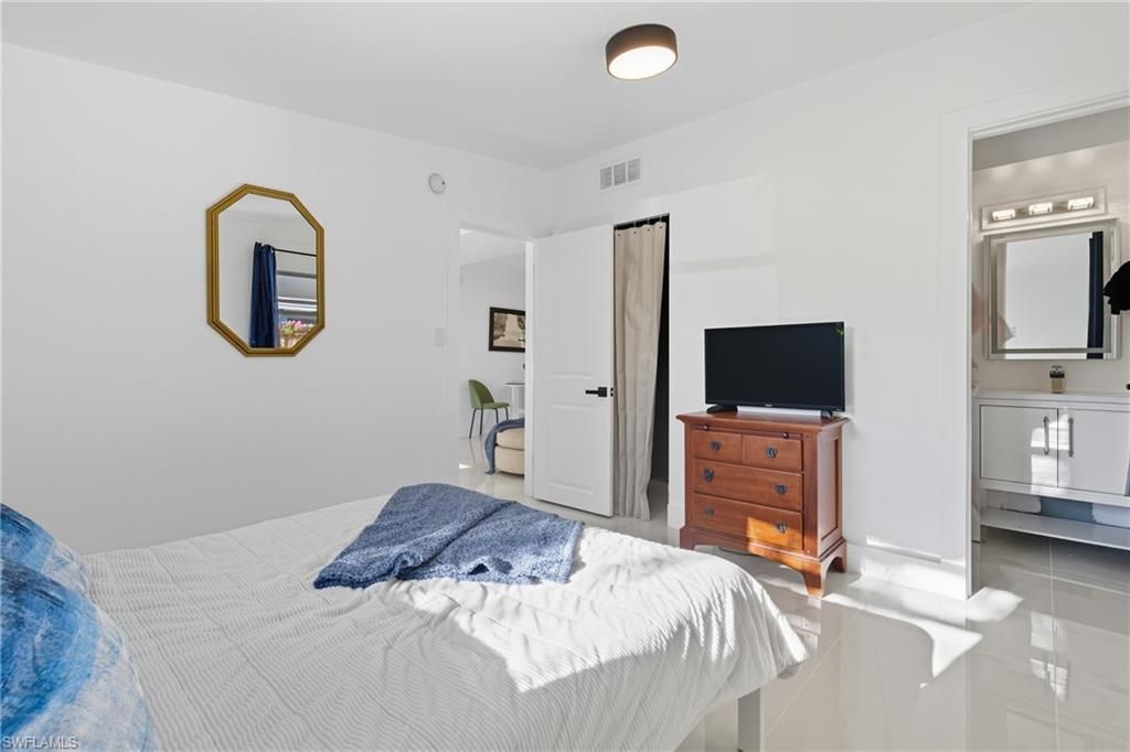 1280 Pine St , Naples, FL 34104 Photo