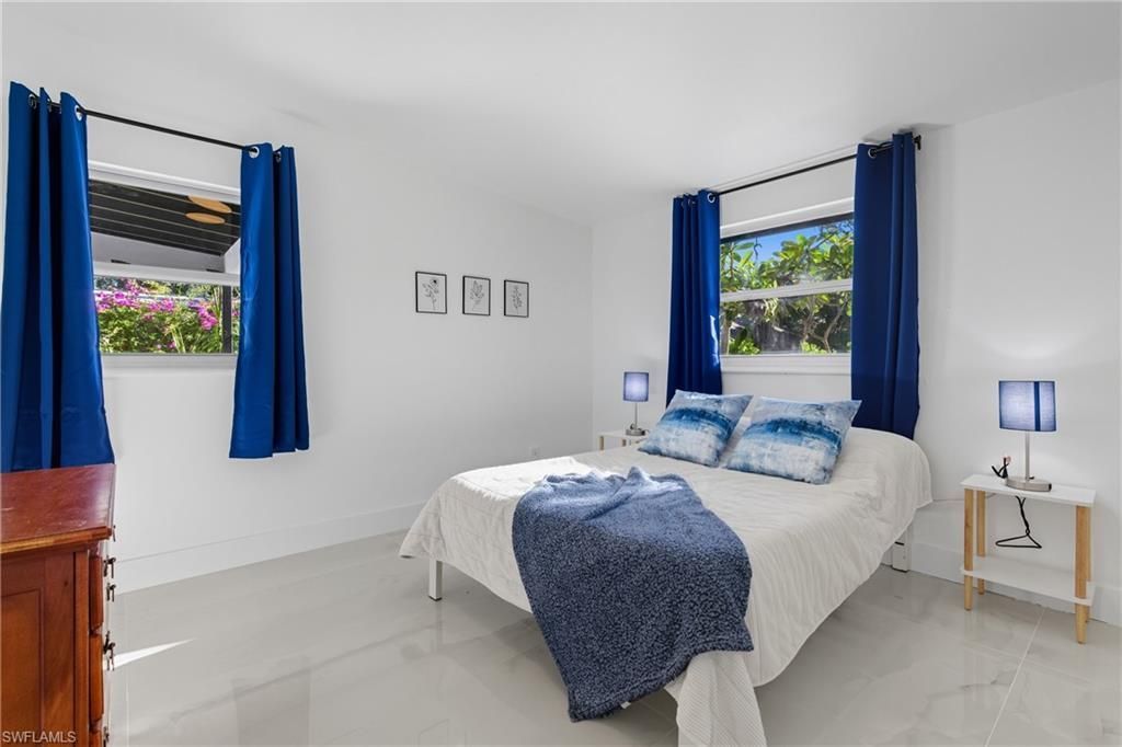 1280 Pine St , Naples, FL 34104 Photo