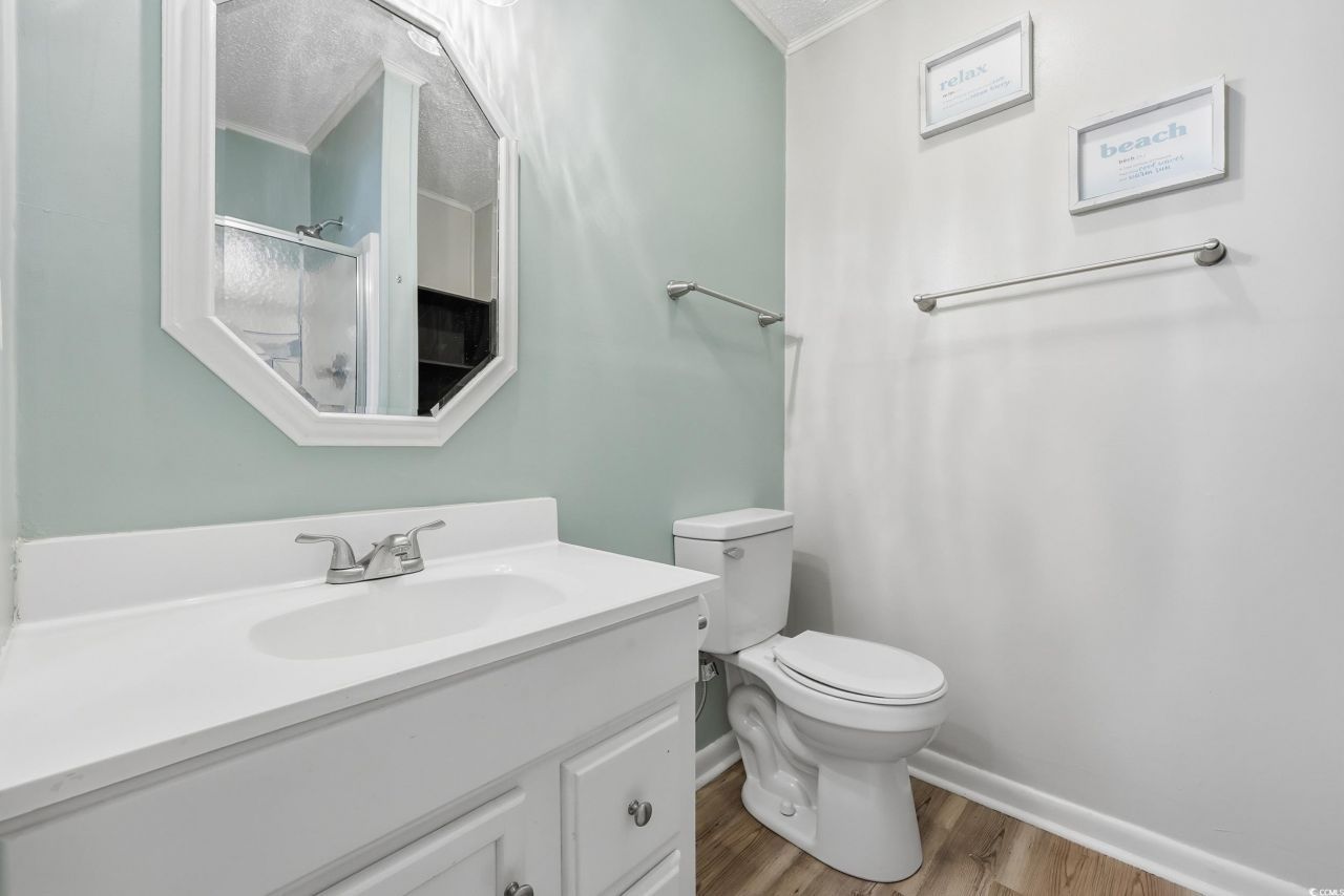 9560 Shore Dr. Photo 20