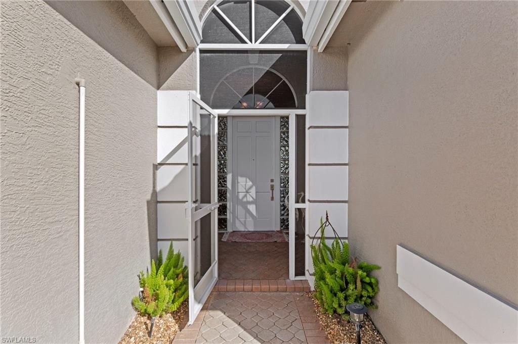 19415 Silver Oak Dr, Estero, FL 33967 Photo