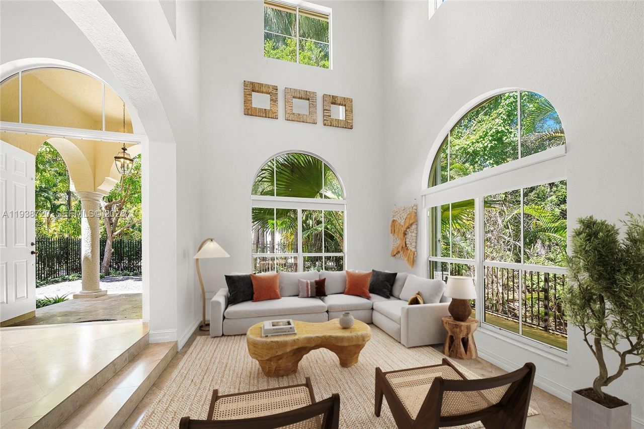 3211 Morris Ln, Coconut Grove, FL 33133 Photo