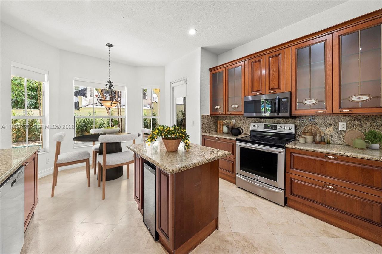 3211 Morris Ln, Coconut Grove, FL 33133 Photo