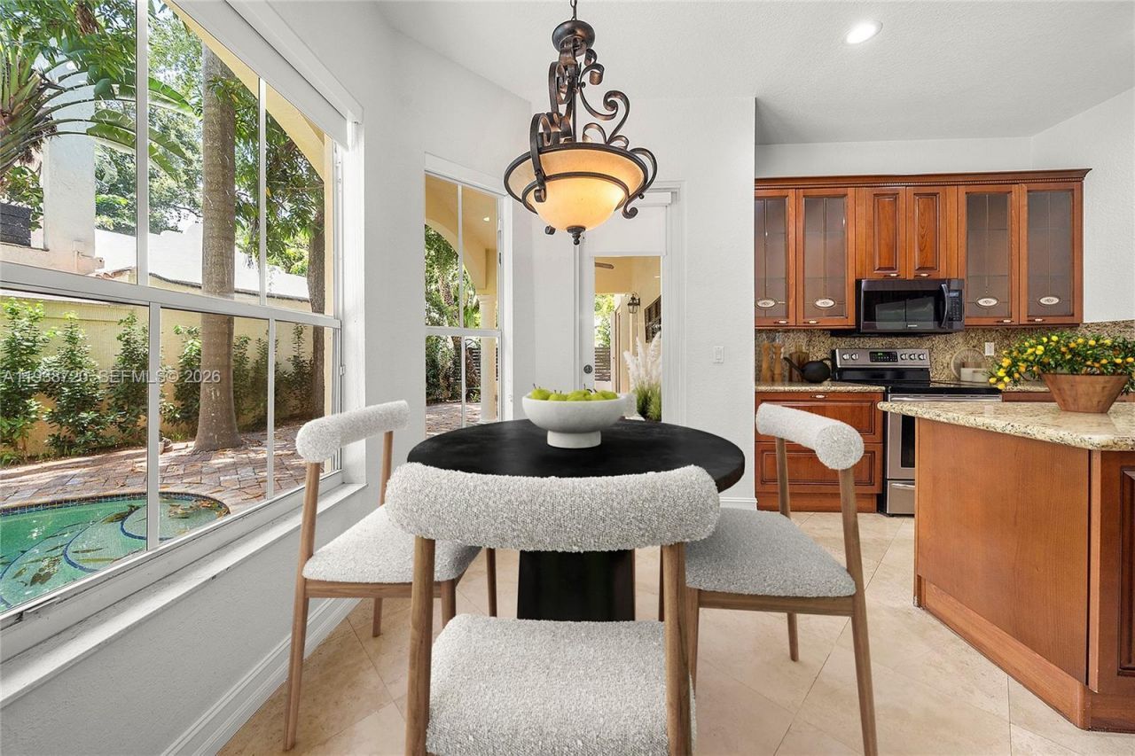 3211 Morris Ln, Coconut Grove, FL 33133 Photo