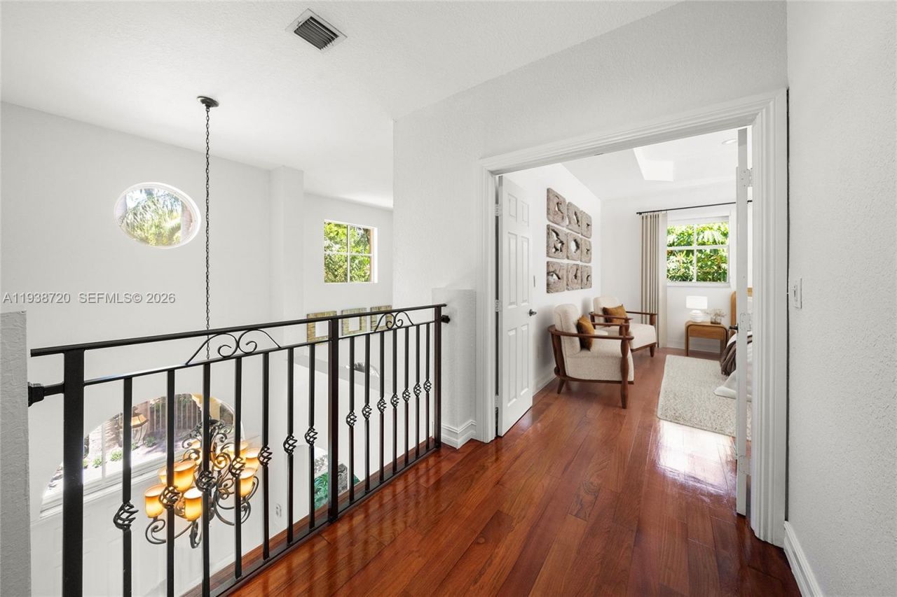 3211 Morris Ln, Coconut Grove, FL 33133 Photo
