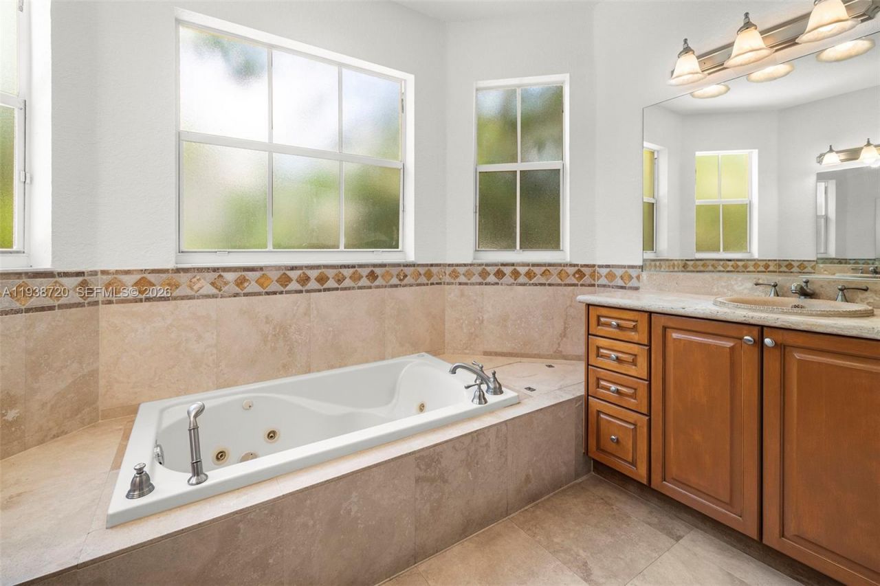 3211 Morris Ln, Coconut Grove, FL 33133 Photo