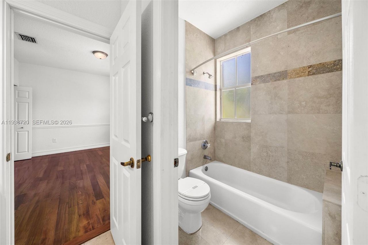 3211 Morris Ln, Coconut Grove, FL 33133 Photo