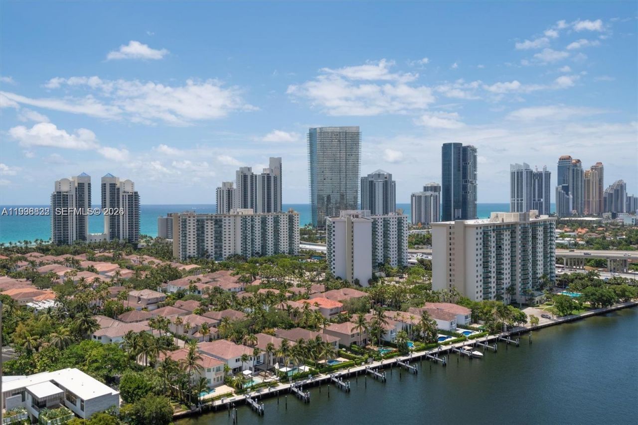 19667 Turnberry Way, Unit 10B+DEN+CA, Aventura, FL 33180 Photo