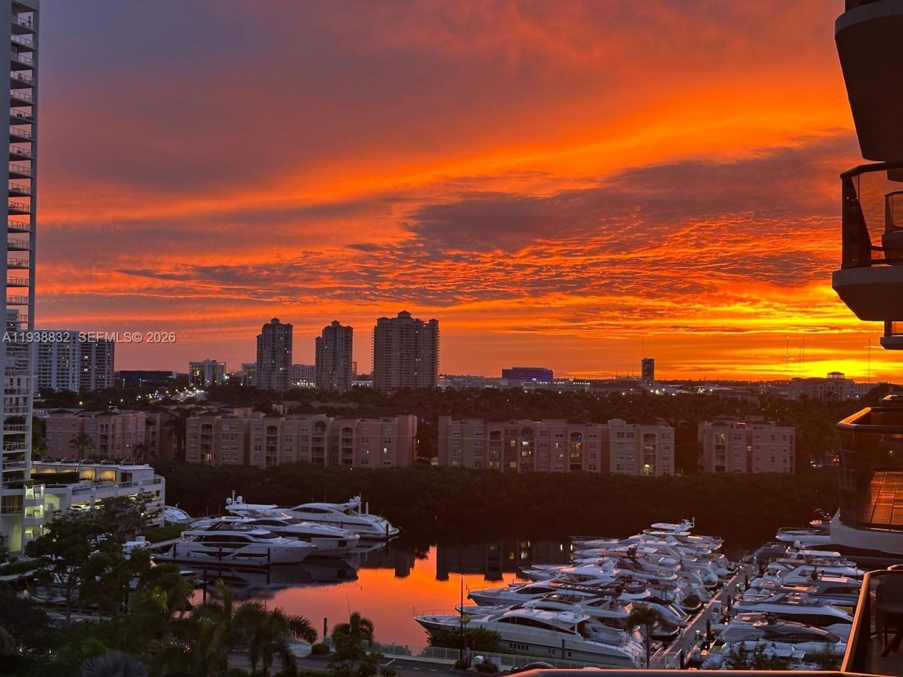 19667 Turnberry Way, Unit 10B+DEN+CA, Aventura, FL 33180 Photo