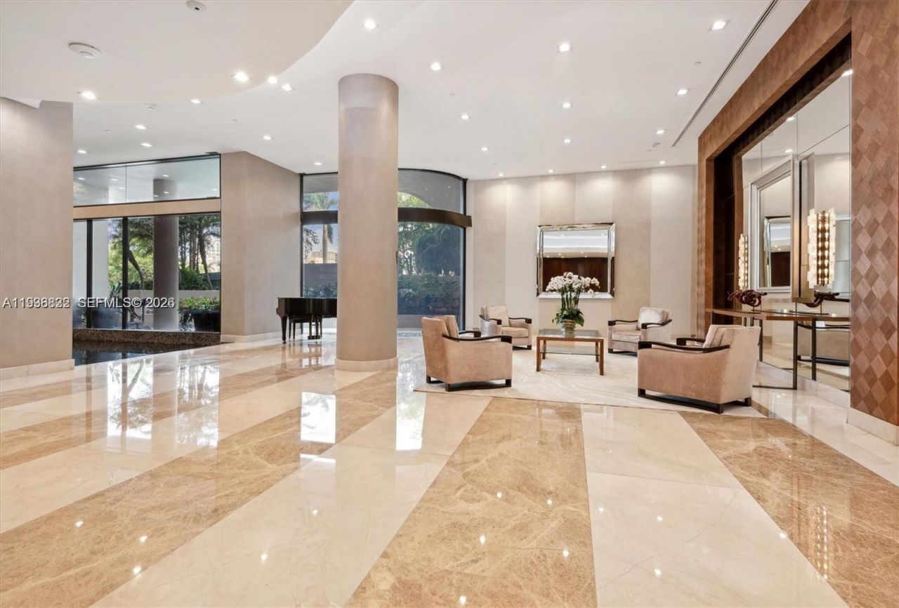 19667 Turnberry Way, Unit 10B+DEN+CA, Aventura, FL 33180 Photo