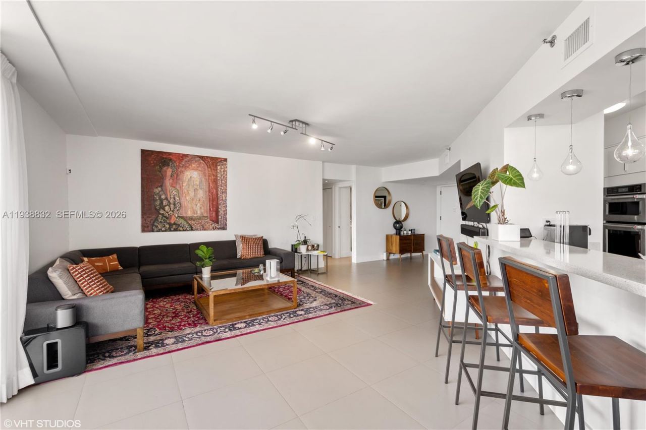 19667 Turnberry Way, Unit 10B+DEN+CA, Aventura, FL 33180 Photo