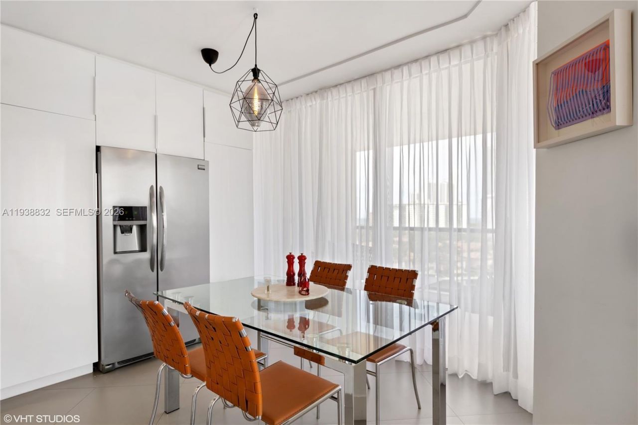 19667 Turnberry Way, Unit 10B+DEN+CA, Aventura, FL 33180 Photo