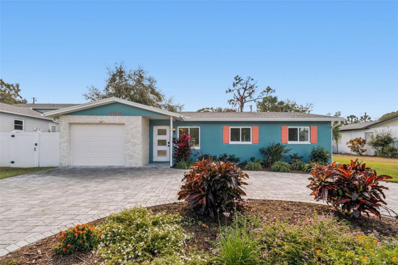 3010 Pinellas Point Drive S, Saint Petersburg, FL 33712 Main Photo