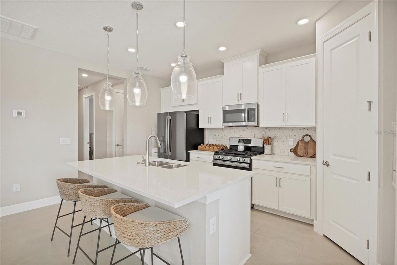 11328 Trivio Terrace, Palmetto, FL 34221 Photo