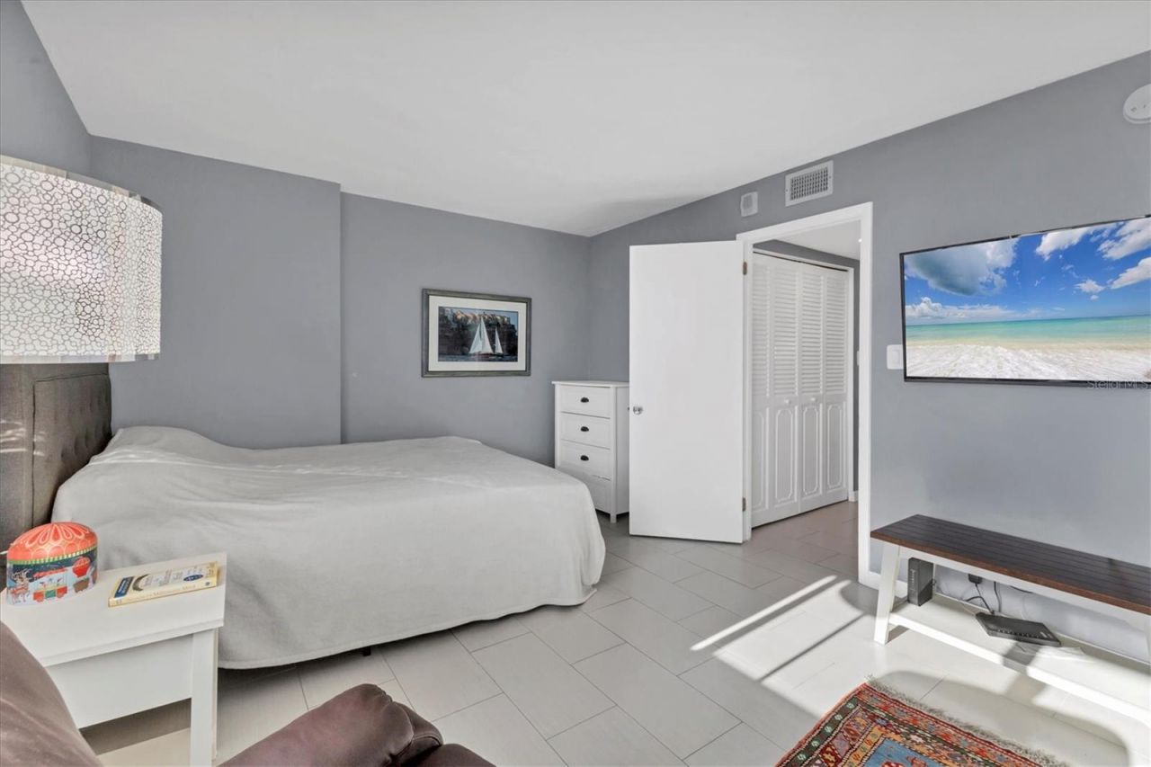 101 S Gulfstream Avenue, Unit 15E, Sarasota, FL 34236 Photo