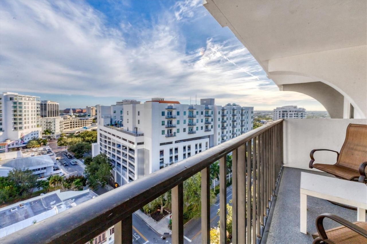 101 S Gulfstream Avenue, Unit 15E, Sarasota, FL 34236 Photo