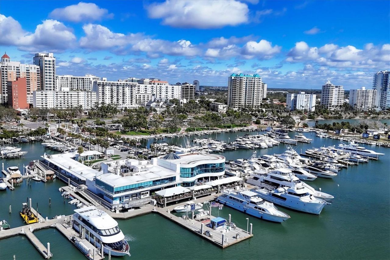 101 S Gulfstream Avenue, Unit 15E, Sarasota, FL 34236 Photo