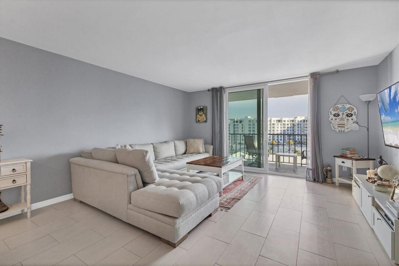 101 S Gulfstream Avenue, Unit 15E, Sarasota, FL 34236 Photo