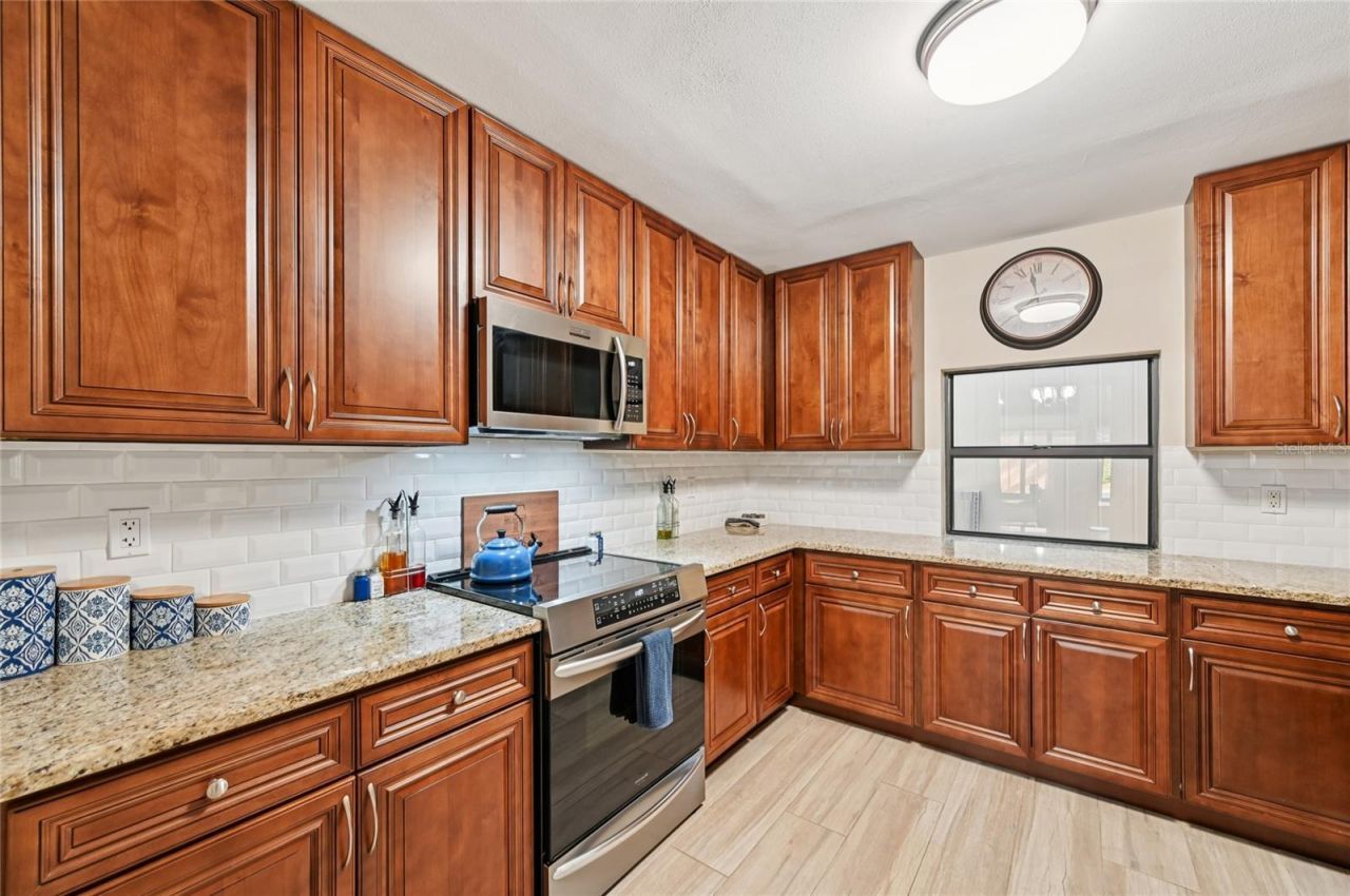 7904 4th Avenue W, Bradenton, FL 34209 Photo