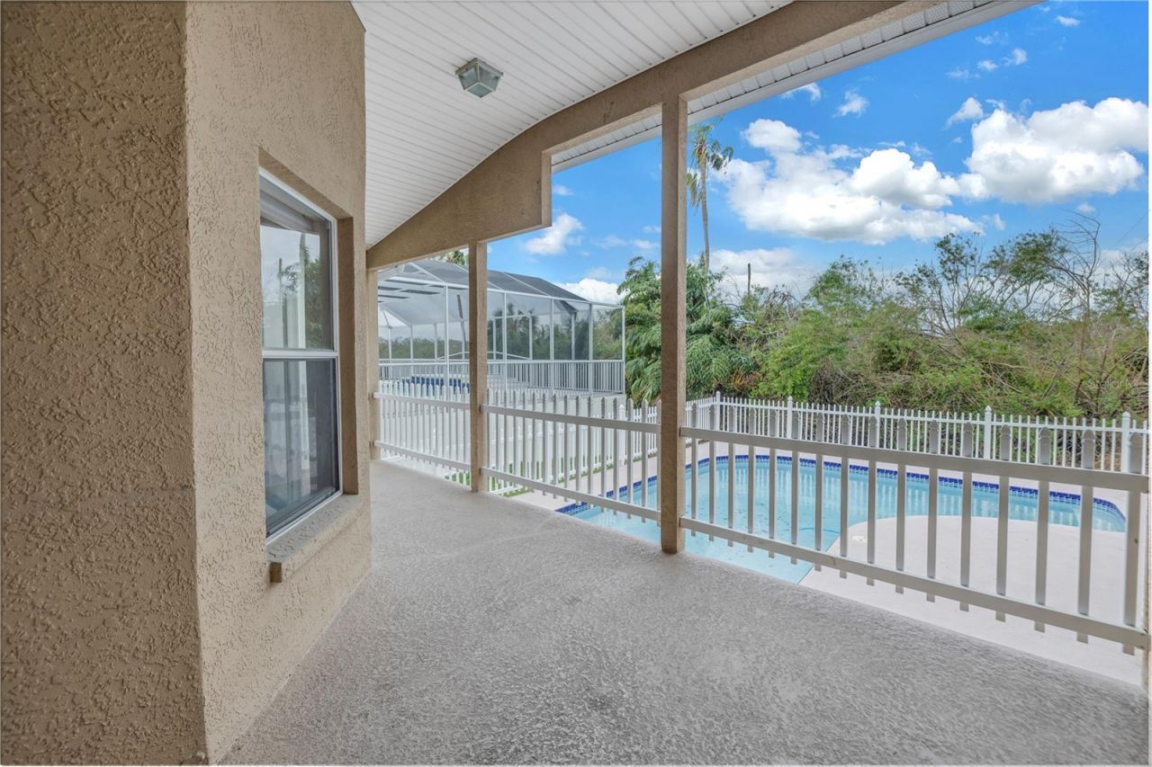 7380 Pebble Beach Lane, Seminole, FL 33777 Photo