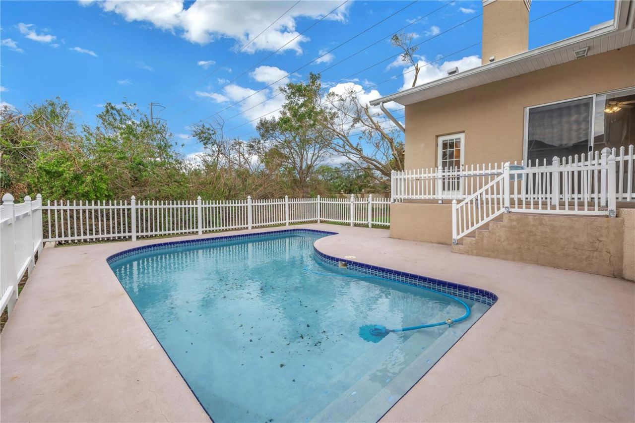 7380 Pebble Beach Lane, Seminole, FL 33777 Photo