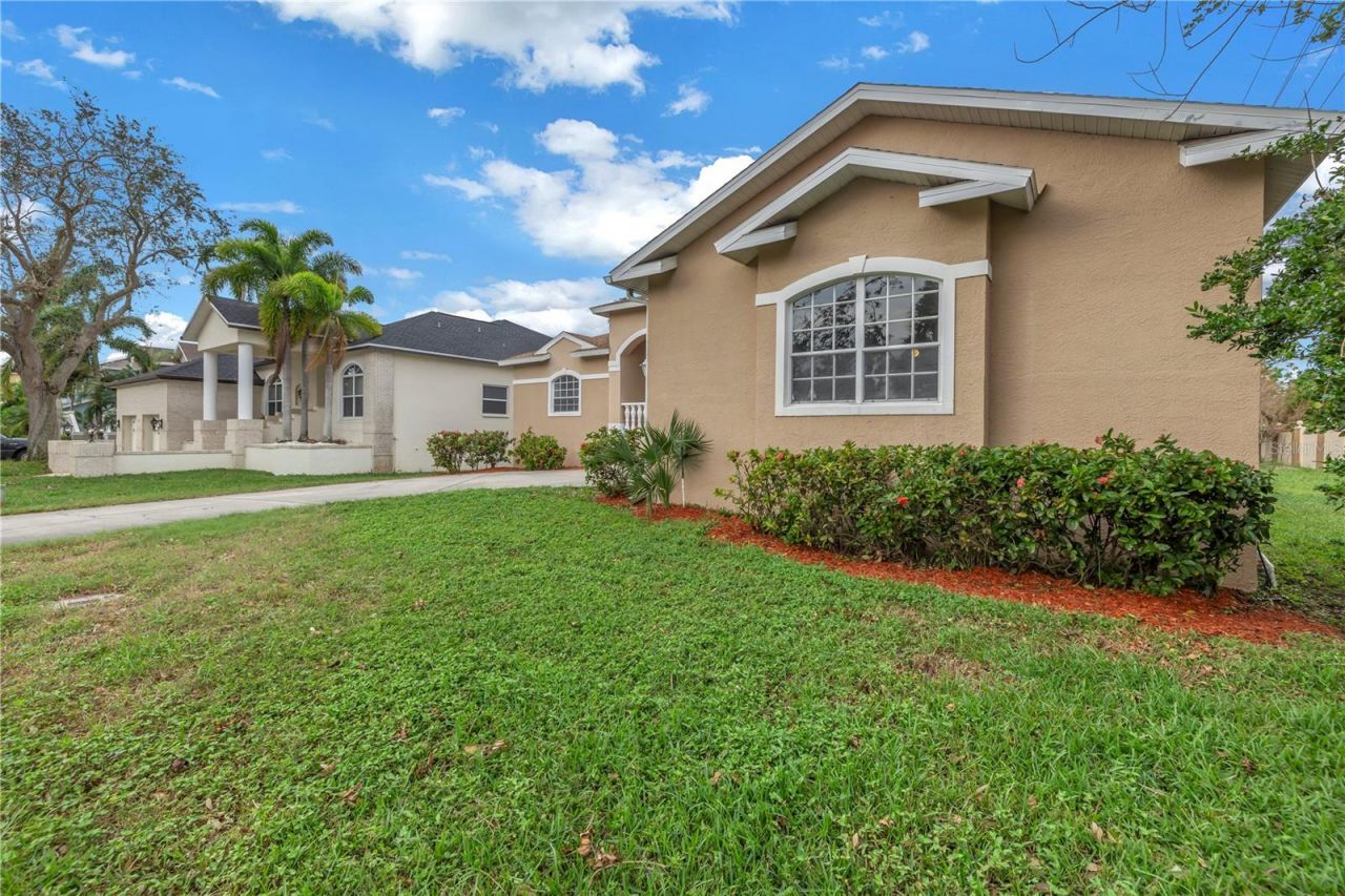 7380 Pebble Beach Lane, Seminole, FL 33777 Photo