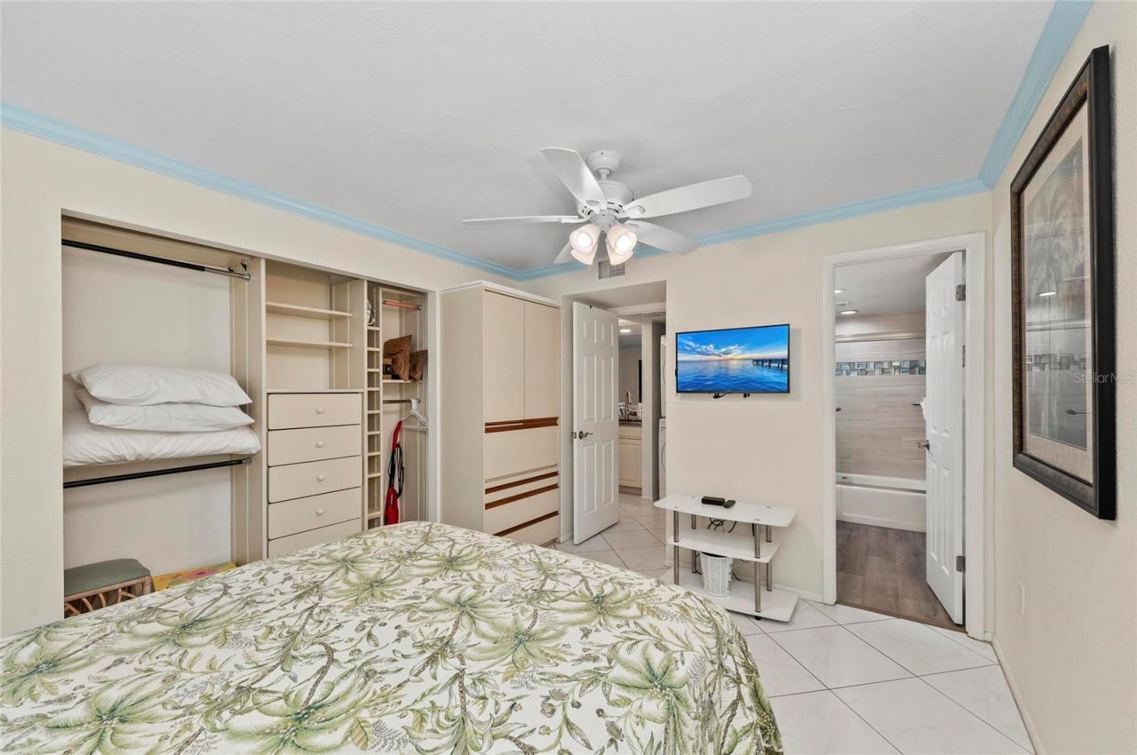 6342 Midnight Pass Road, Unit 212, Sarasota, FL 34242 Photo