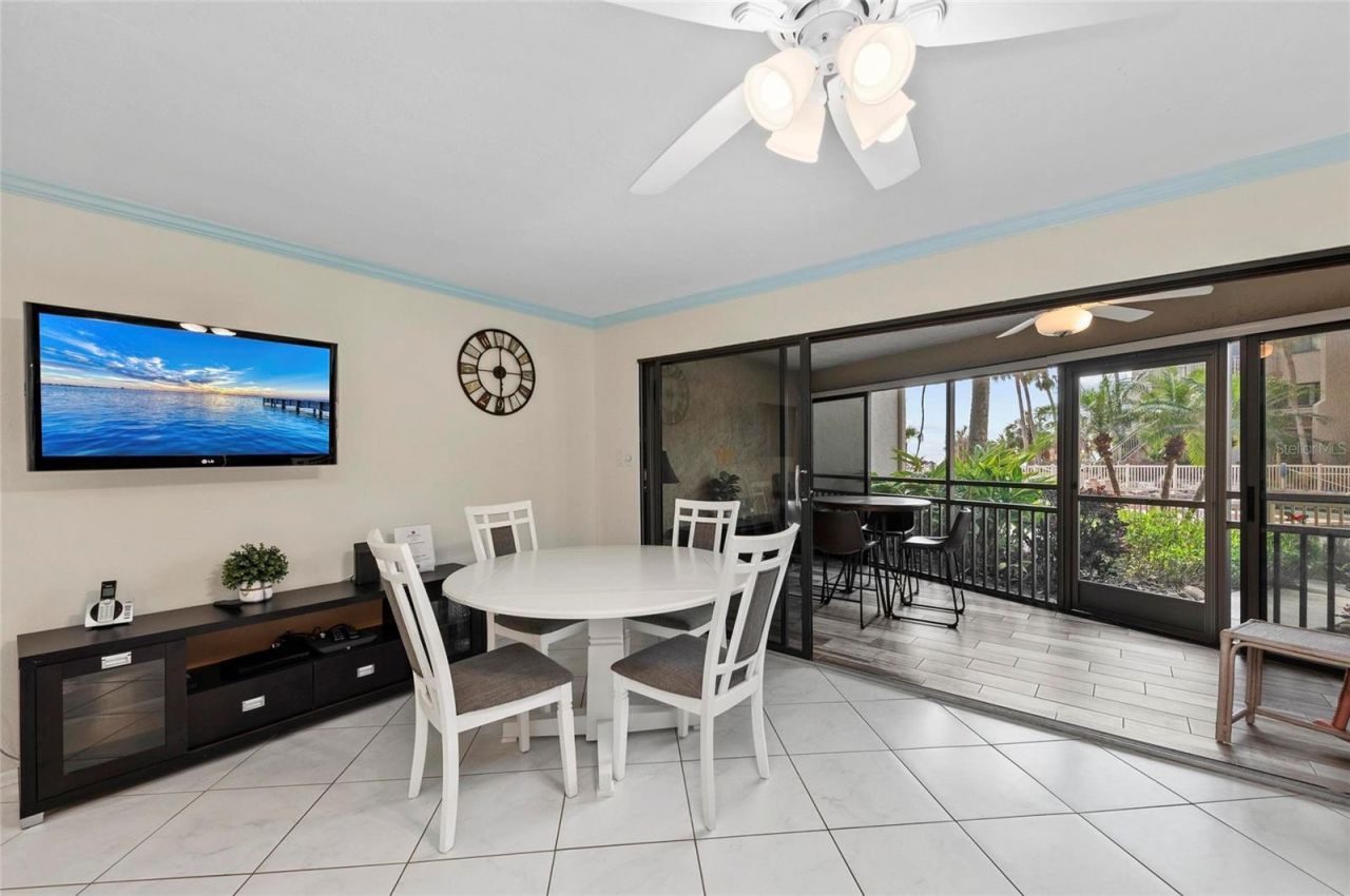 6342 Midnight Pass Road, Unit 212, Sarasota, FL 34242 Photo