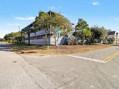 210 28th Ave. S, Unit 201, Myrtle Beach, SC 29577