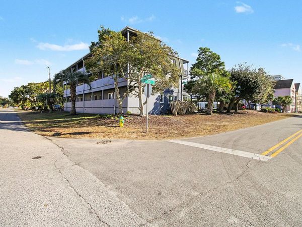 210 28th Ave. S, Unit 201, Myrtle Beach, SC 29577