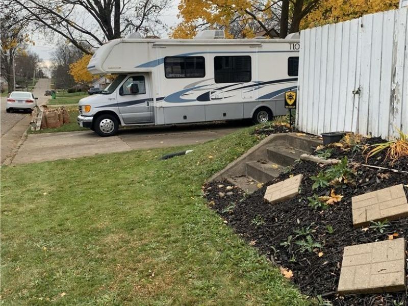 534 E Maple Street, North Canton, OH 44720 Photo 2