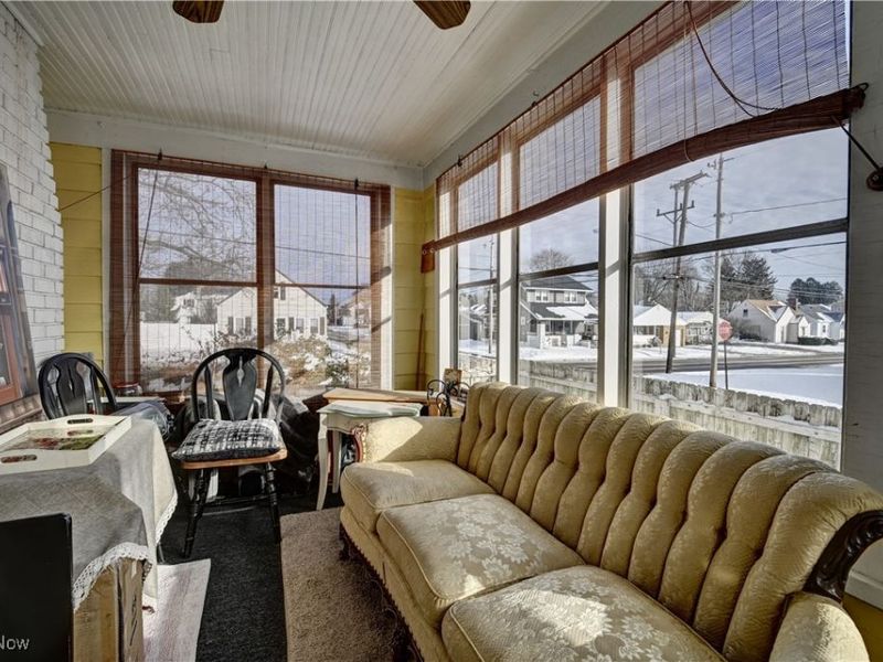 534 E Maple Street, North Canton, OH 44720 Photo 7