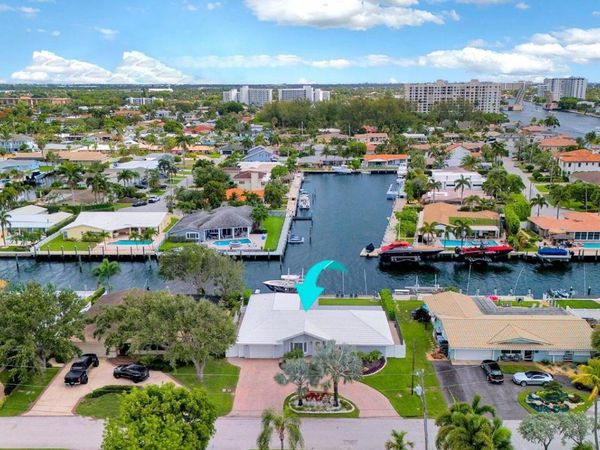 2739 NE 10th Street, Pompano Beach, FL 33062