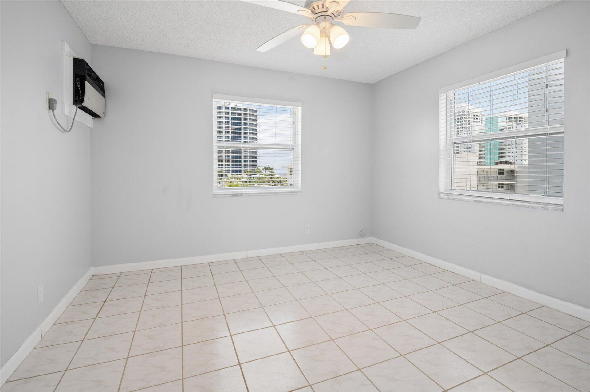 720 Orton Avenue, Unit 607, Fort Lauderdale, FL 33304 Photo