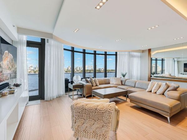 17301 Biscayne Boulevard, Unit 1011, North Miami Beach, FL 33160
