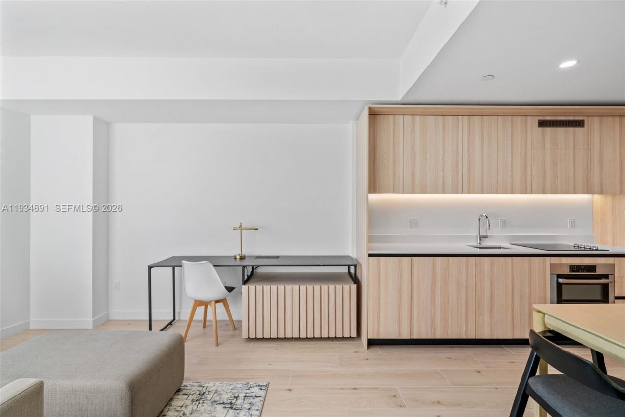 225 N Miami Ave, Unit 1405, Miami, FL 33132 Photo