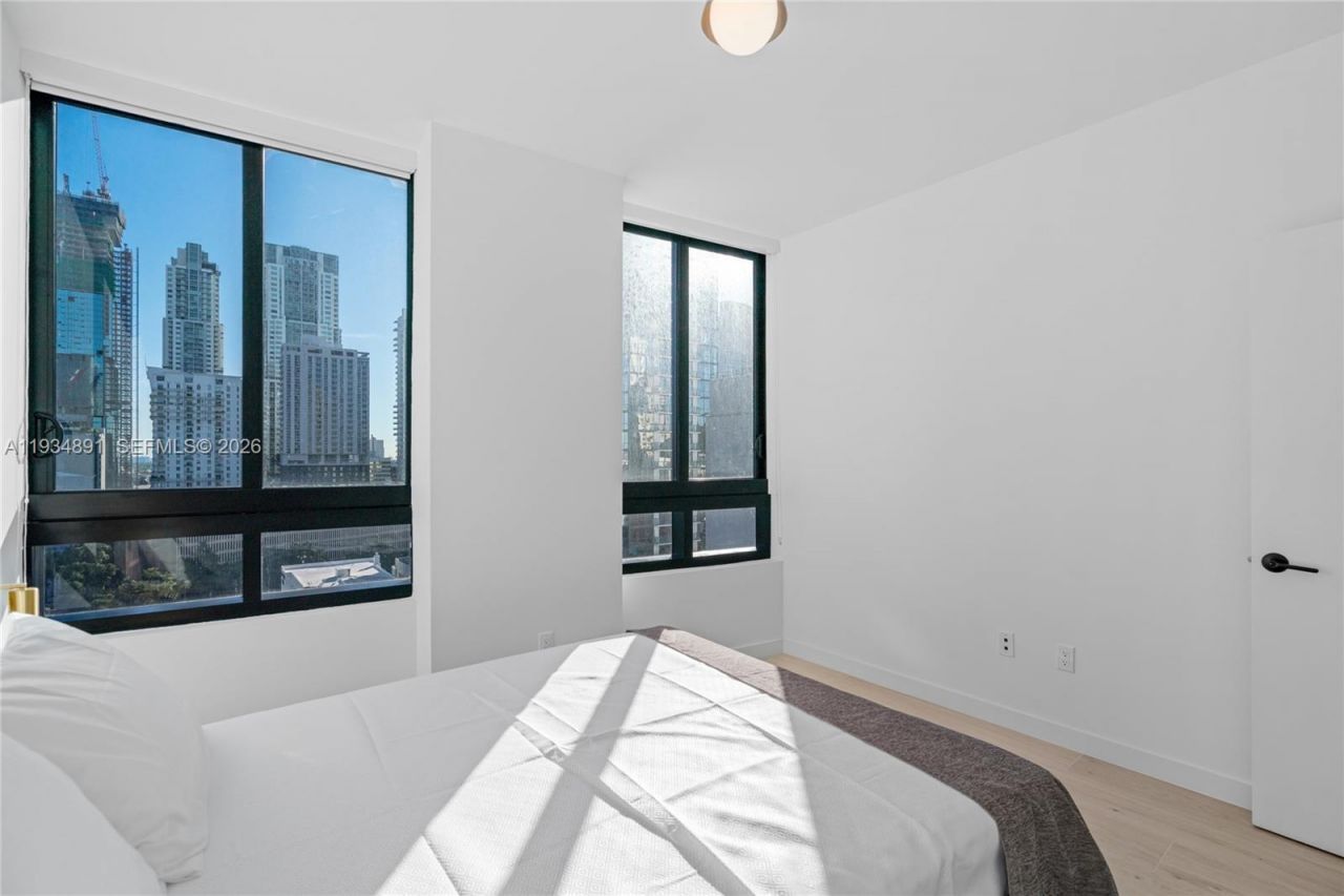 225 N Miami Ave, Unit 1405, Miami, FL 33132 Photo