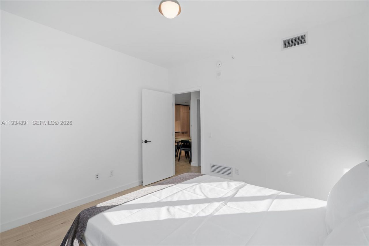 225 N Miami Ave, Unit 1405, Miami, FL 33132 Photo