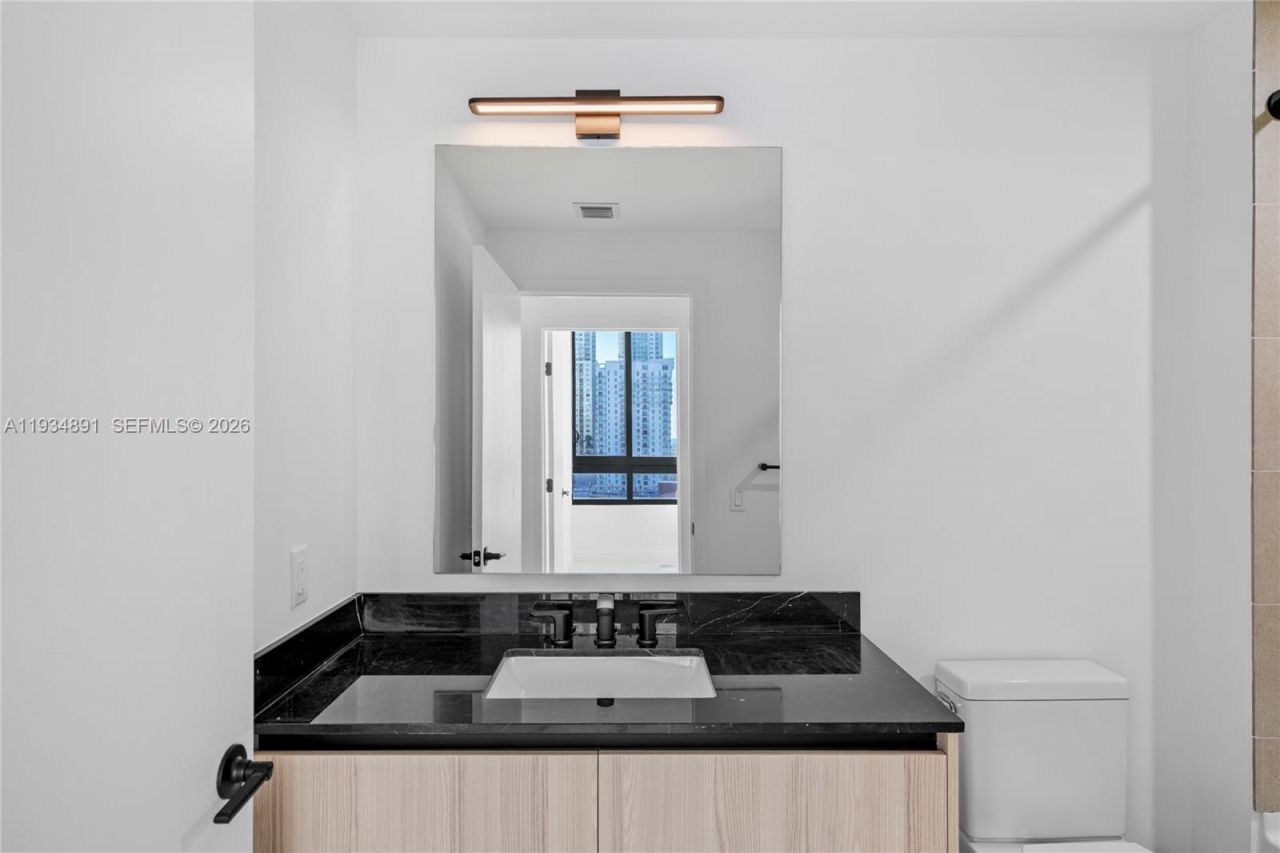 225 N Miami Ave, Unit 1405, Miami, FL 33132 Photo