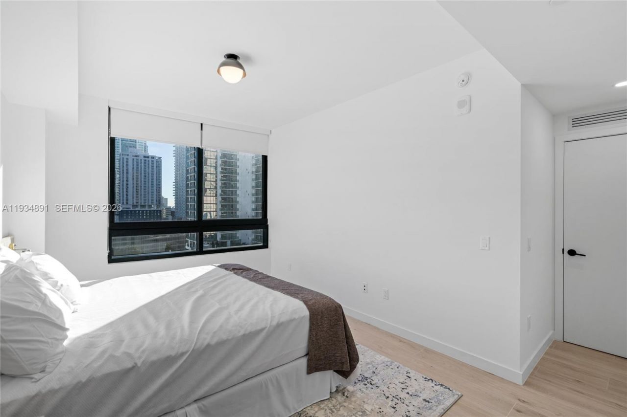 225 N Miami Ave, Unit 1405, Miami, FL 33132 Photo