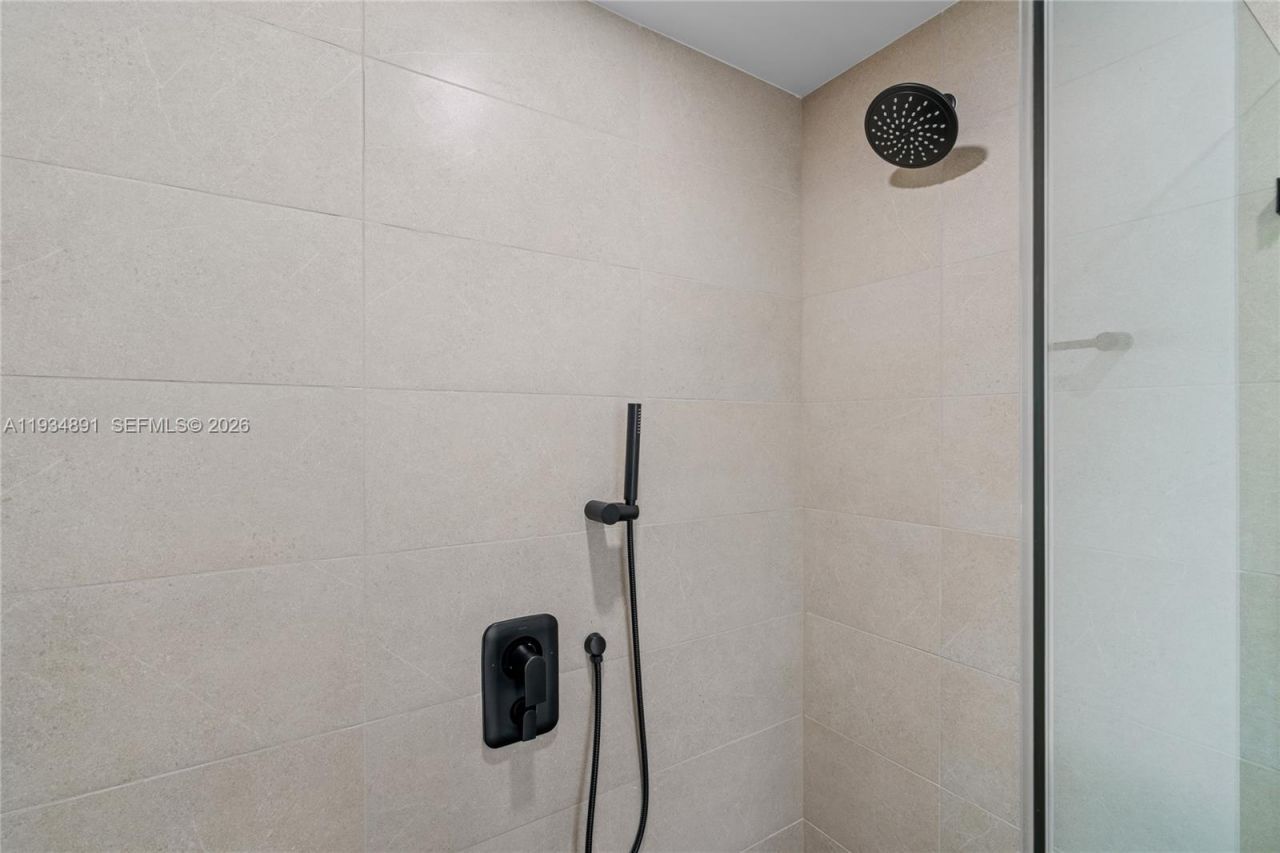 225 N Miami Ave, Unit 1405, Miami, FL 33132 Photo