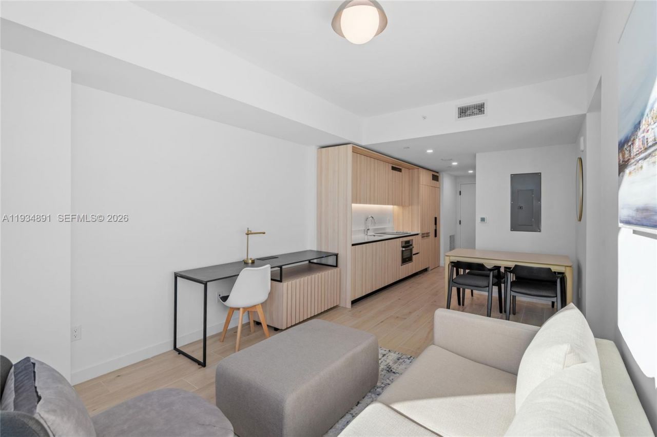 225 N Miami Ave, Unit 1405, Miami, FL 33132 Photo