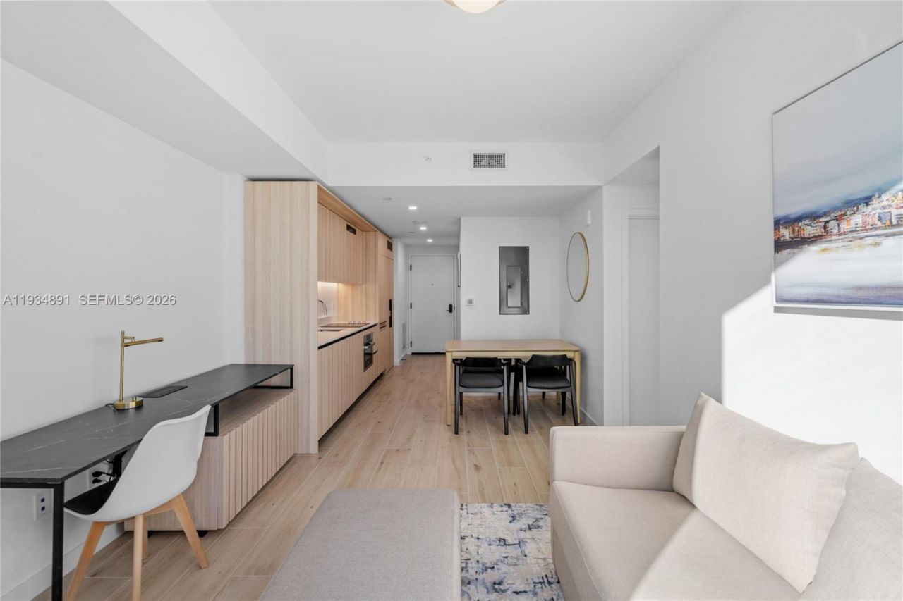 225 N Miami Ave, Unit 1405, Miami, FL 33132 Photo